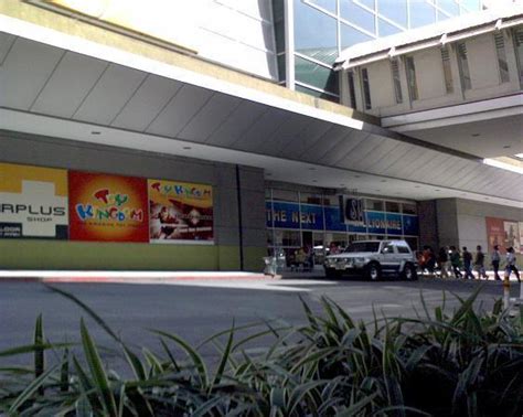 cln sm makati|SM Makati .
